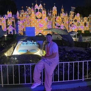 Meet your Posher, Emmanuel